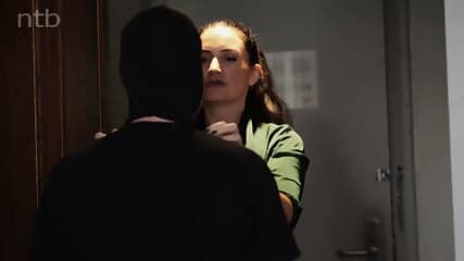 Hubby Cleans His Wife's Smooth Shaved Pussy After Bbc Bull Impregnated Her